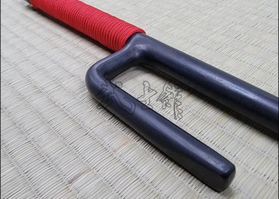 JUTTE 5 - NATURAL FINISH WITH RED CORD