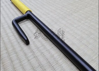 JUTTE 6 - BLACK FINISH WITH YELLOW CORD