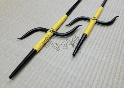 MANJI SAI 1 - BLACK FINISH WITH YELLOW CORD