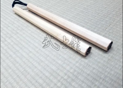 NUNCHAKU - MAPLE BLACK