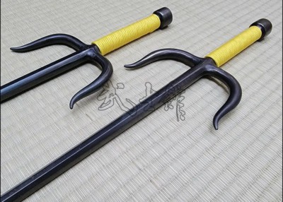 SAI 1 - NATURAL FINISH WITH YELLOW CORD