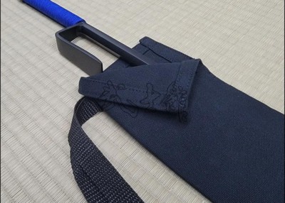JUTTE 2 - BLACK FINISH WITH BLUE CORD