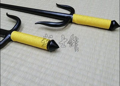 SAI 3 - SPECIAL SAI WITH BLACK FINISH AND YELLOW CORD