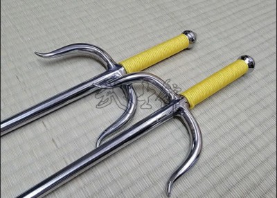 SAI 3 - SPECIAL SAI WITH POLISHED FINISH AND YELLOW CORD