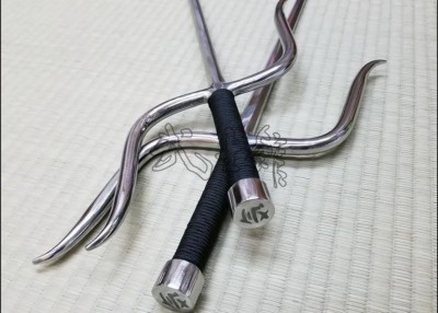 SAI 8 - STAINLESS STEEL POLISHED FINISH WITH BLACK CORD